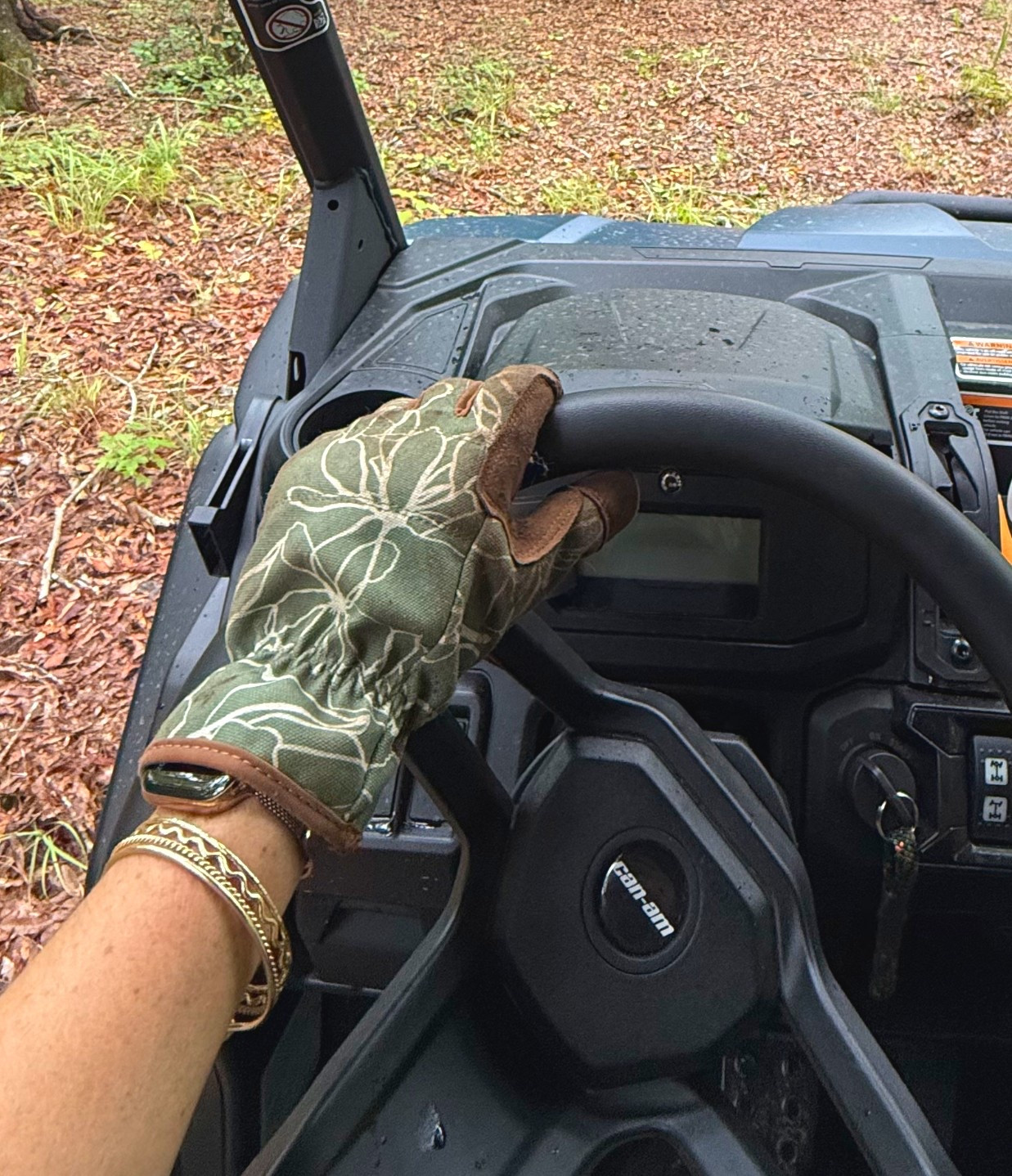 My favorite gardening gloves from target! They hold up to hard tasks but are also very cute and have flowers on them 🥰 they make hard work fun!

#LTKFindsUnder50 #LTKHome