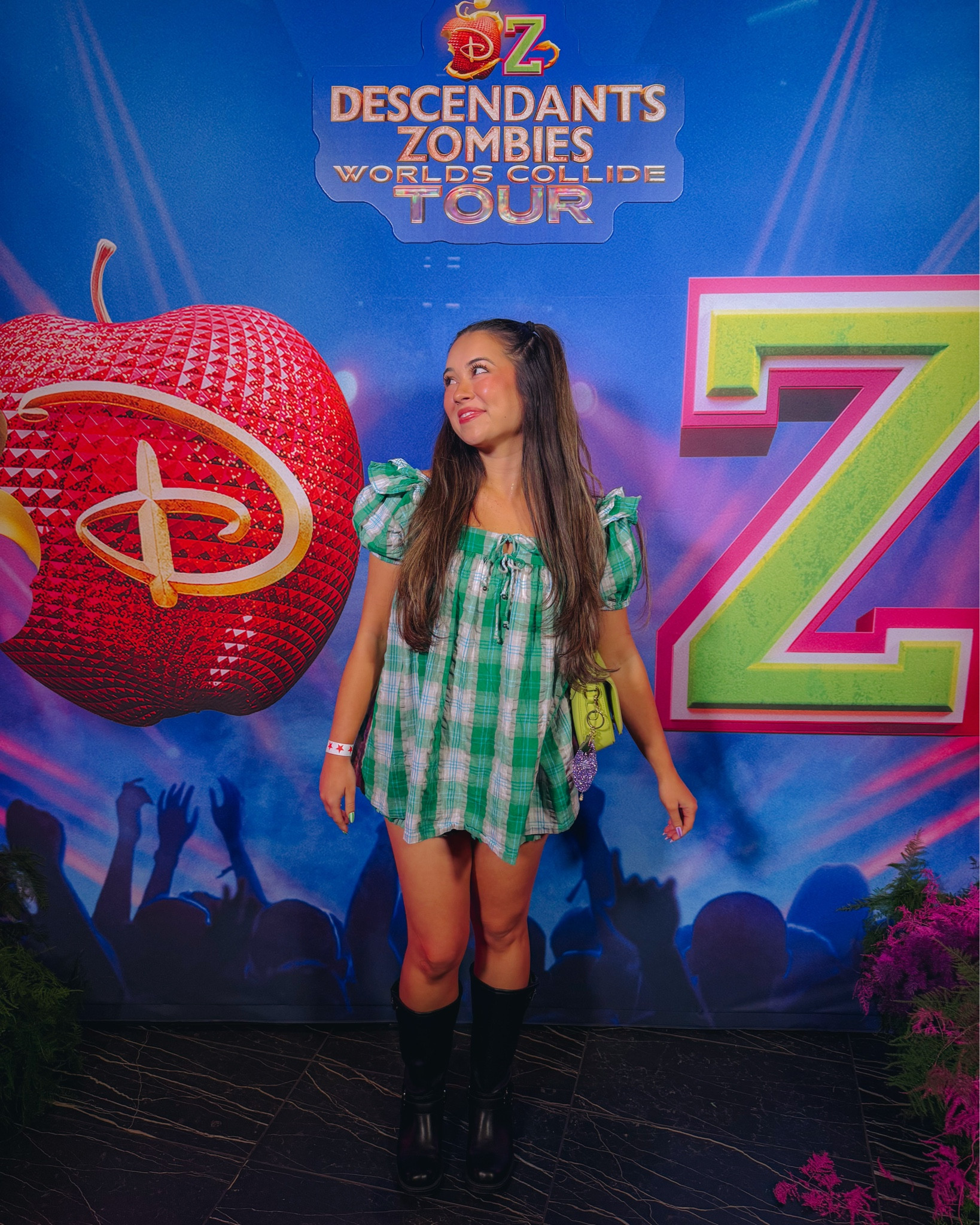 what i wore to the descendants / zombies worlds collide tour :) 💚