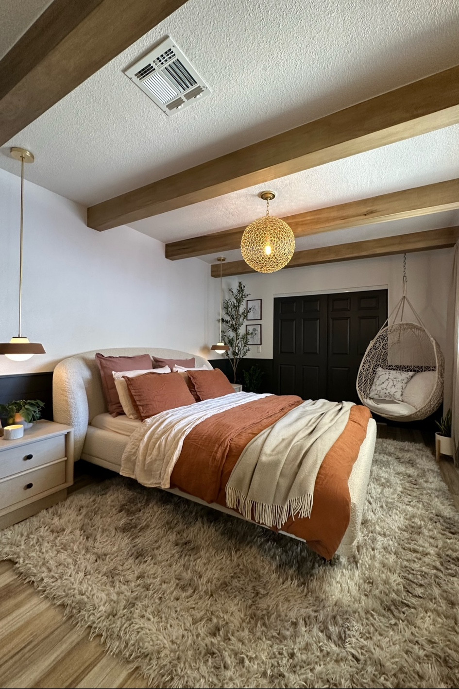 Karen’s bedroom details! 

#LTKhome #LTKHoliday #LTKGiftGuide