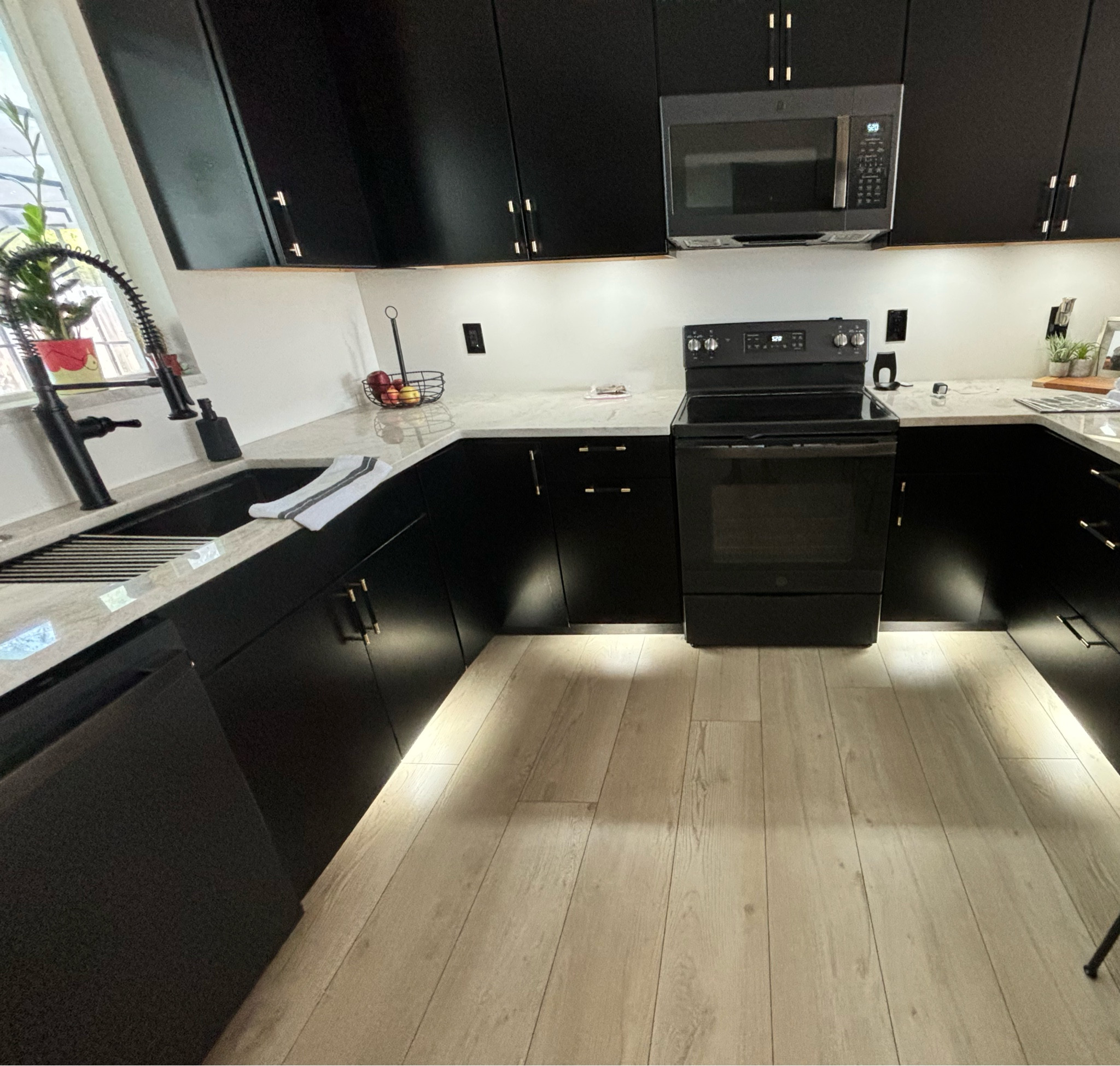 Upgrade your kitchen lighting💡

#LTKFindsUnder100 #LTKHome #LTKStyleTip