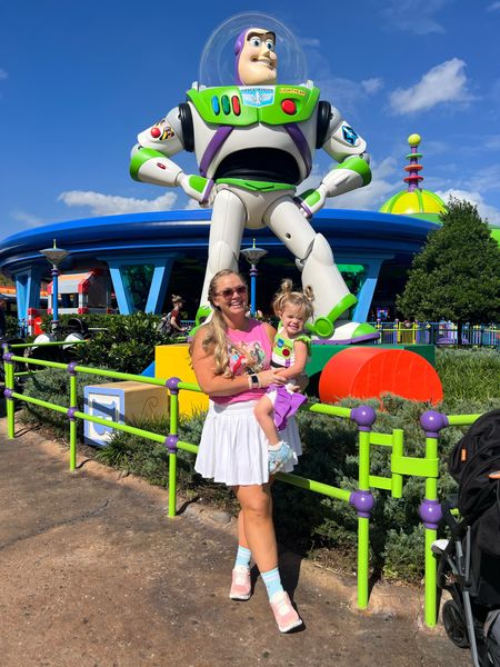 Hello from Hollywood Studios in Walt Disney World 👋🏼 we’re having fun to infinity and beyond! 🚀 these matching family outfits for Disney are perfect! Disney mom outfit, Disney dad outfit, Disney toddler outfit, 5T and 3T Disney outfit ideas for Hollywood Studios #Disneystyle #FamilyDisneyoutfits #Hollywoodstudios #DisneyFamily

#LTKfamily #LTKstyletip #LTKkids