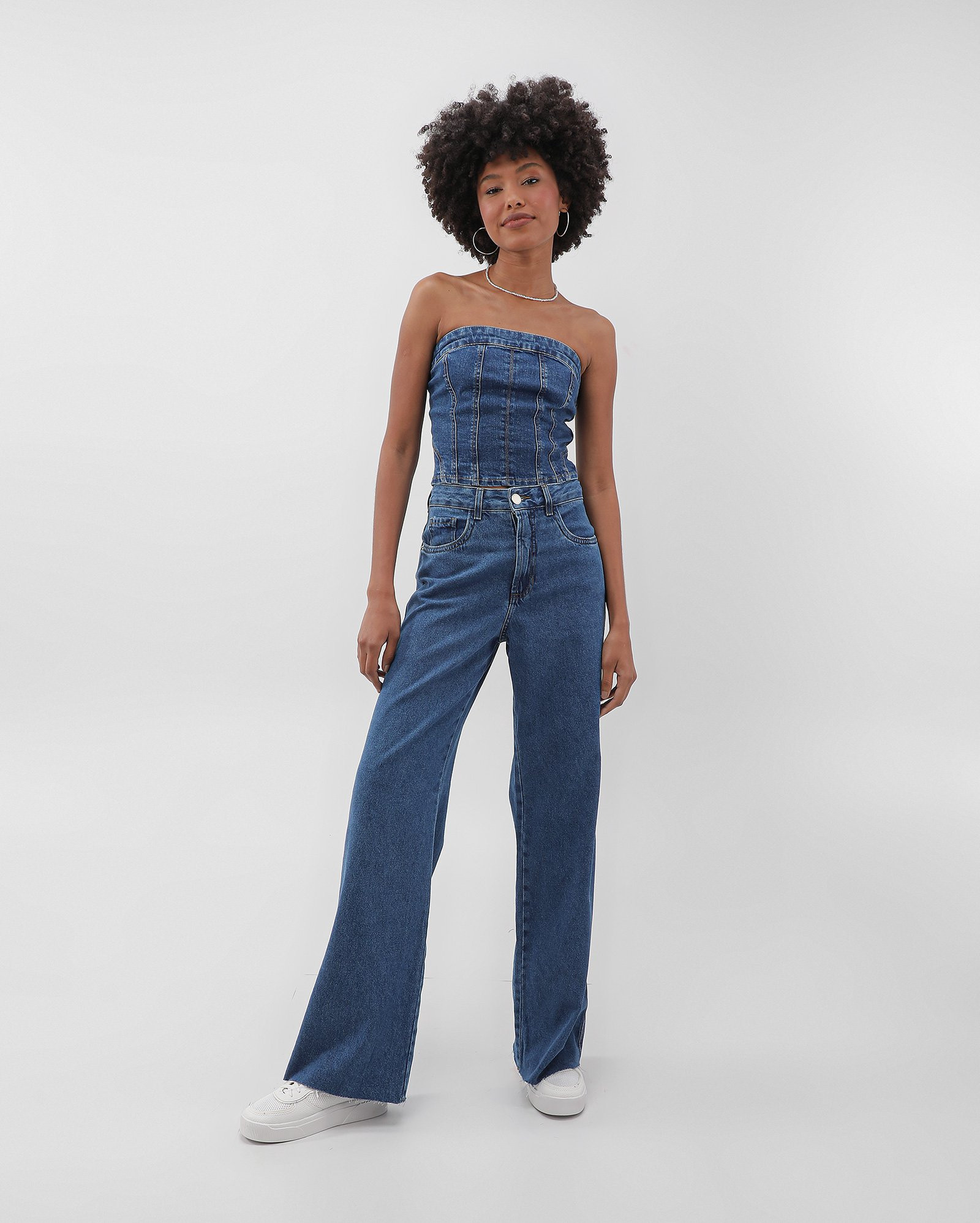 Calça jeans feminina wide leg barra desfiada denim médio | Pool by Riachuelo | Riachuelo (BR)