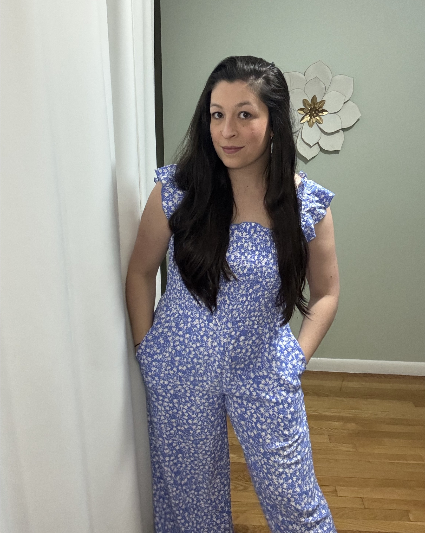 This fit is stretch, cute and it was pockets!!

#LTKootd #LTKmomlife #LTKdayinmylife