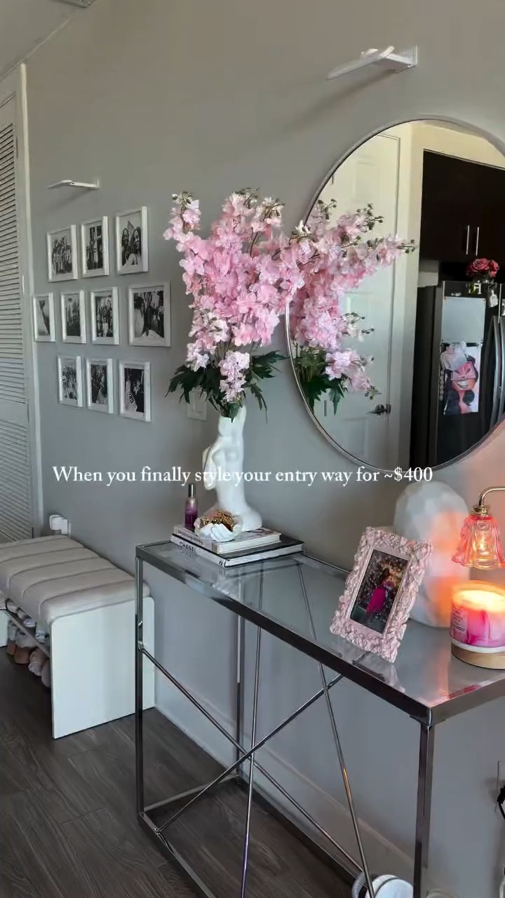 When the entry finally matches the lifestyle… and yes, she did it for ~$400 😌✨ cozy luxury, but make it home. 🏡🤍

Comment Home for any 🔗s to 💌.

#entrywaydecor #homedecorideas #luxuryonabudget #homeaesthetic #atlcreators