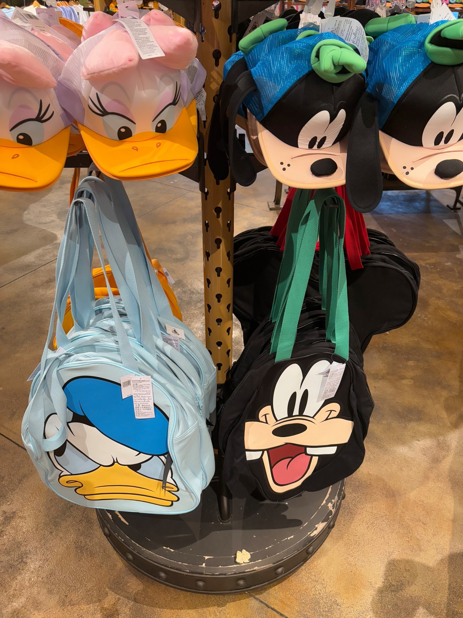 Disney Big Face Canvas Totes at Animal Kingdom! Currently available online! 

#disney #disneymerch #canvas #totes #goofy #donaldduck #waltdisneyworld

#LTKGiftGuide #LTKFestival #LTKSeasonal