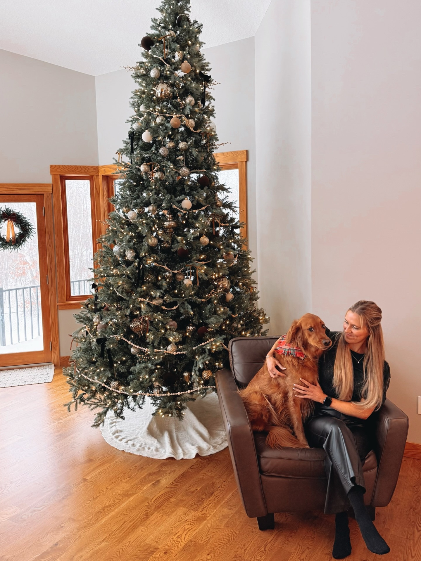 Jazzy & I are ready for Christmas! 🌲🤍🐾🎁

#LTKHoliday #LTKSeasonal #LTKHome