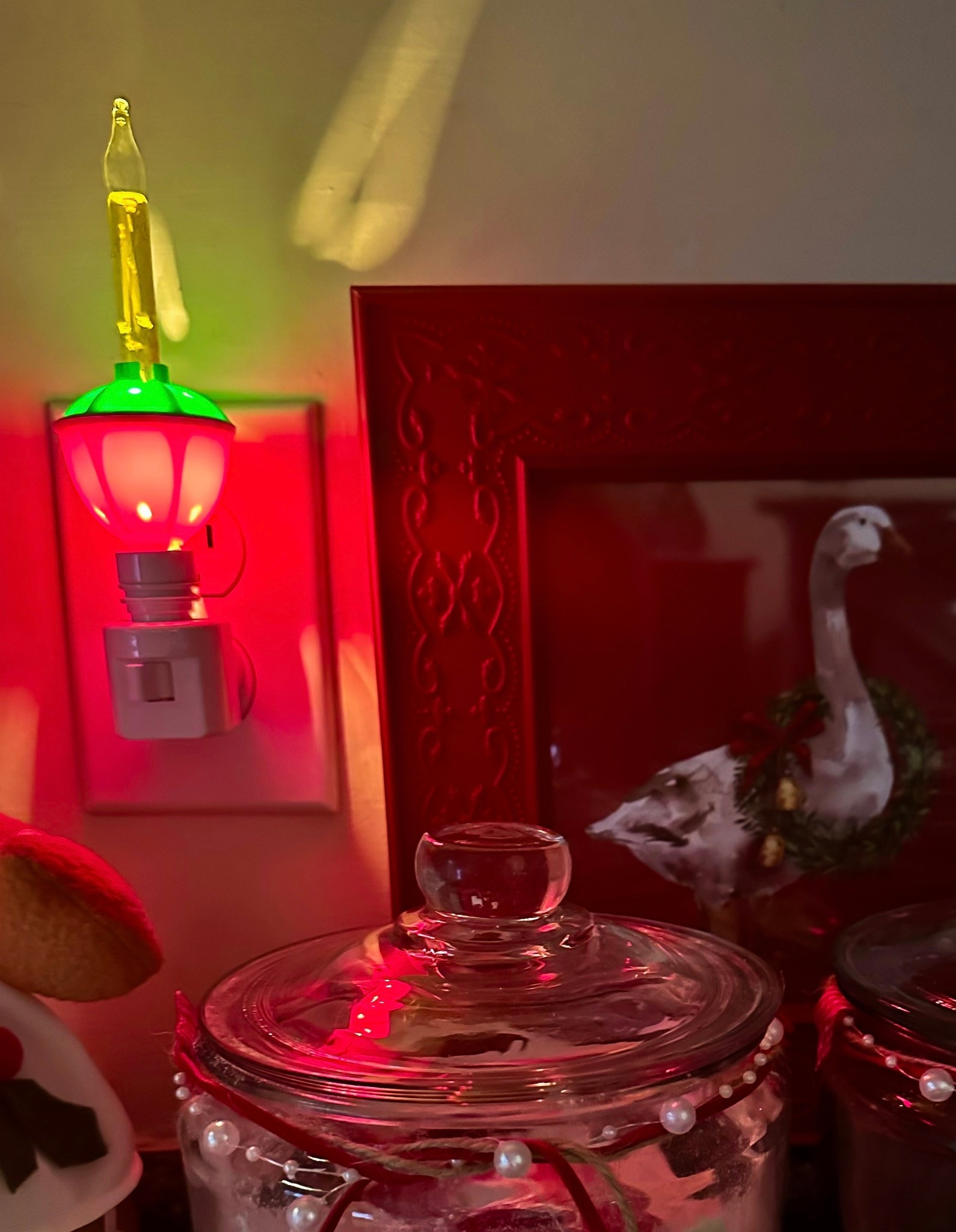 The merriest little light! The Christmas Bubble Light actually comes in a set of 3! 

Holiday Goose picture was a Hobby Lobby find! Gave me all the 90s nostalgic feels

Christmas Decor. Christmas Home. 

#LTKHoliday #LTKHome #LTKSeasonal