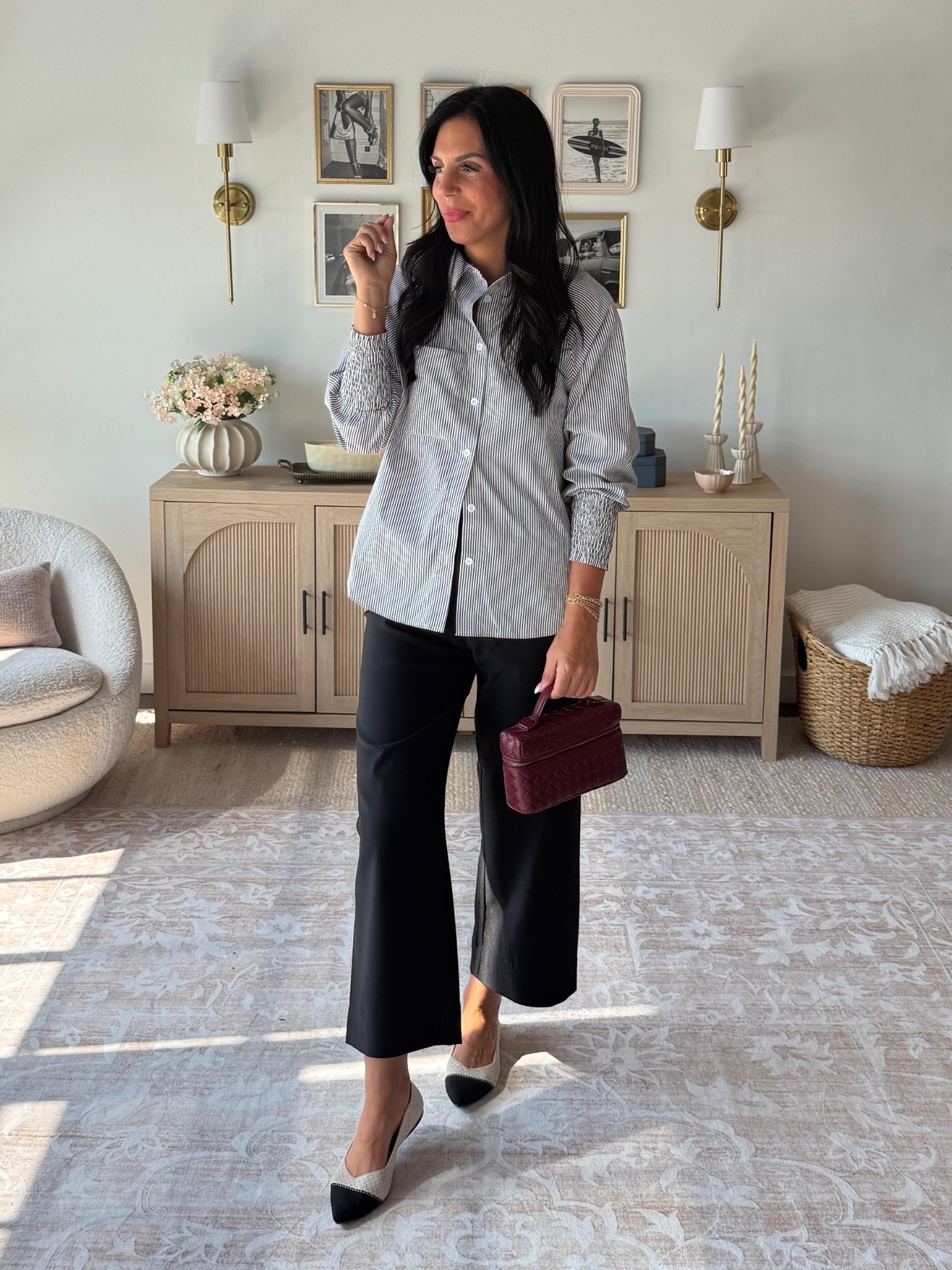 Teacher look from a former teacher 
Anthro Colette look for less pants- size 27 
Button down with amazing sleeves-  xs 
Rothy’s look for less shoes 
#ltku