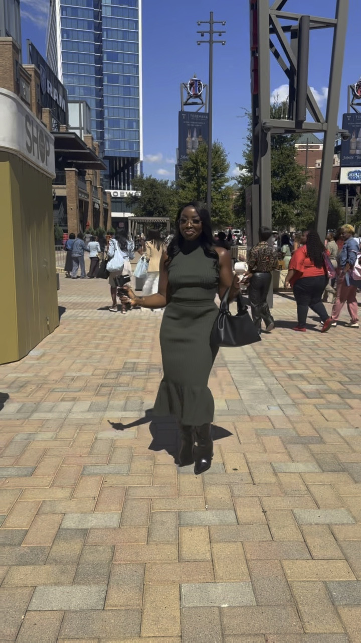 The music outside is always bumping at the Woman Evolve conference! Wearing a small in the set and it is very stretchy. I love it! 

#LTKBeauty #LTKVideo #LTKStyleTip