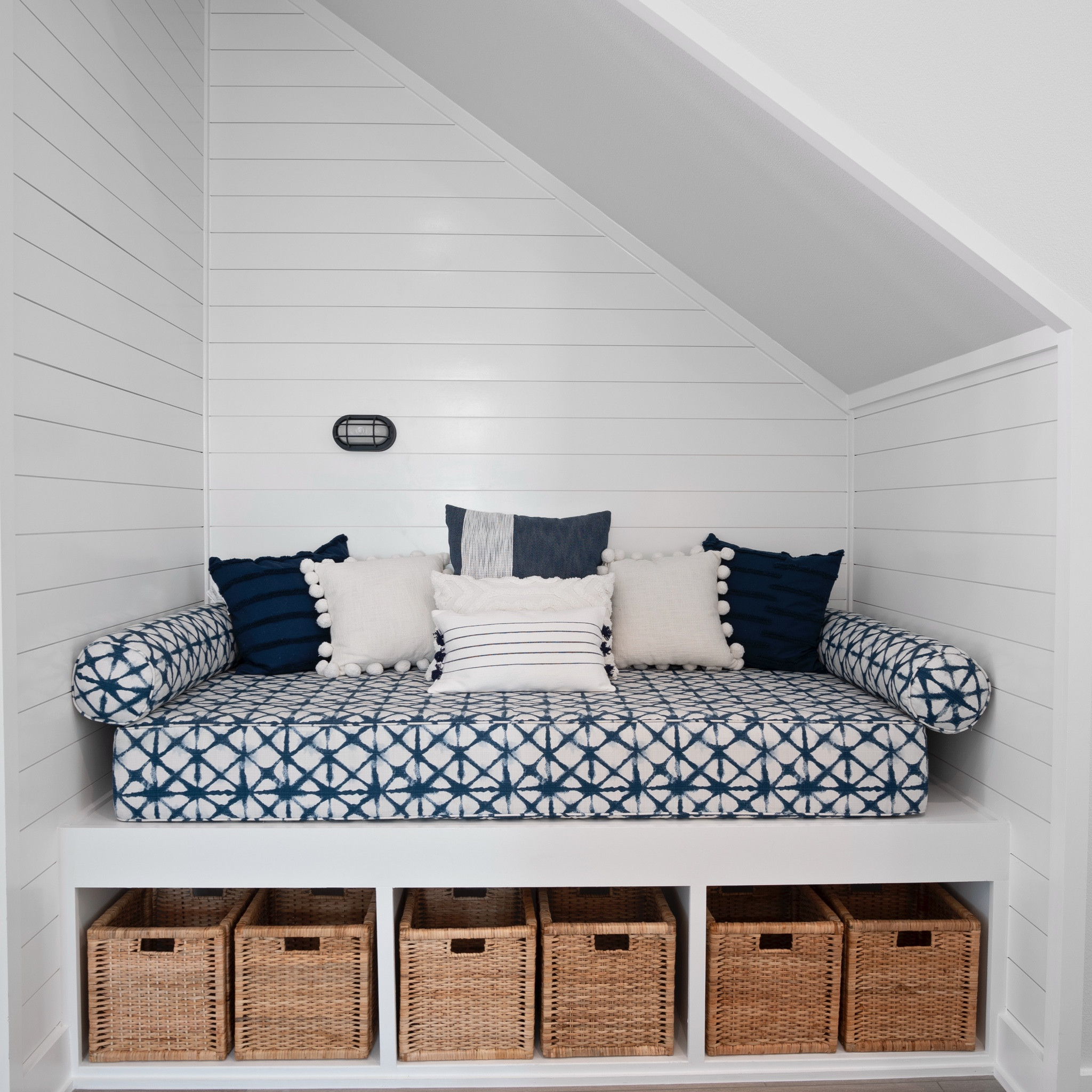 Obsessed with the cozy vibes in this drop zone from one of our latest projects! The throw pillows add the perfect touch of comfort and style. #InteriorDesign #CozyHome #DropZoneDesign #HomeDecor #PillowLove #EntrywayInspo



#LTKHome