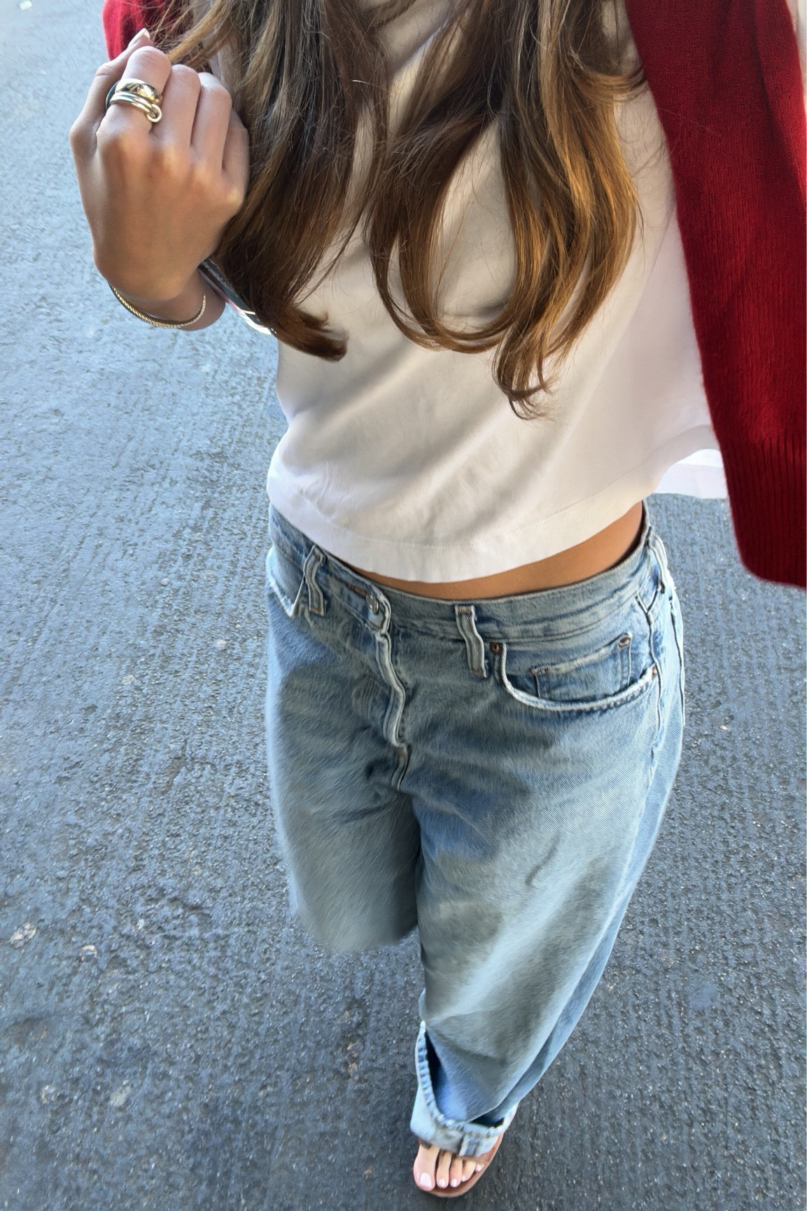 A recent staple outfit! 

#brochuwalker #cashmeresweater #agolde #lowrisedenim #denim #baggyjeans #whitetee 

#LTKU #LTKStyleTip