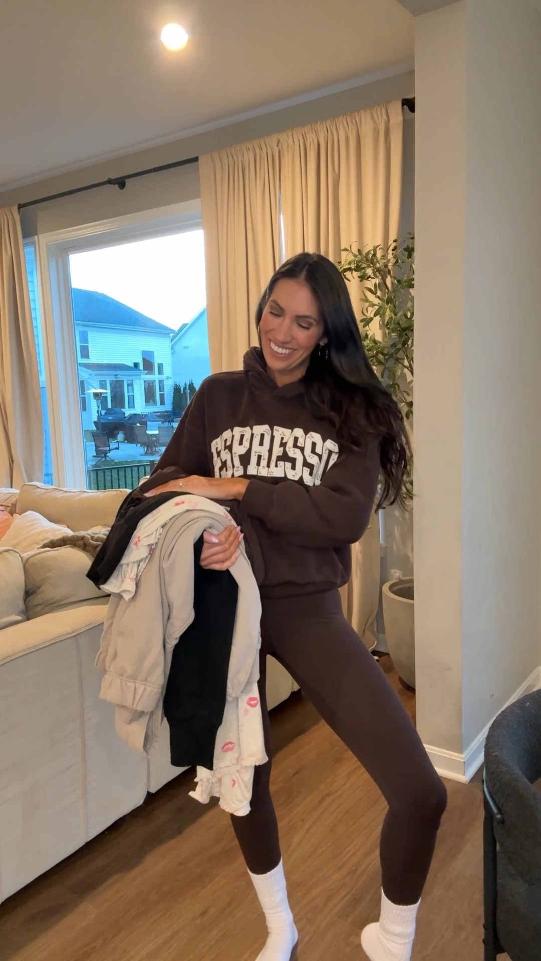 Recent aerie / Amazon / Abercrombie haul 
Super comfy outfits that will make you feel good 
Wearing a small in espresso hoodie 
Size small 28” length in brown Amazon leggings 
Size Small in everything else 
The black aerie leggings I’m wearing a small long 
I am 5’9


#LTKgrwm #LTKootd #LTKdayinmylife