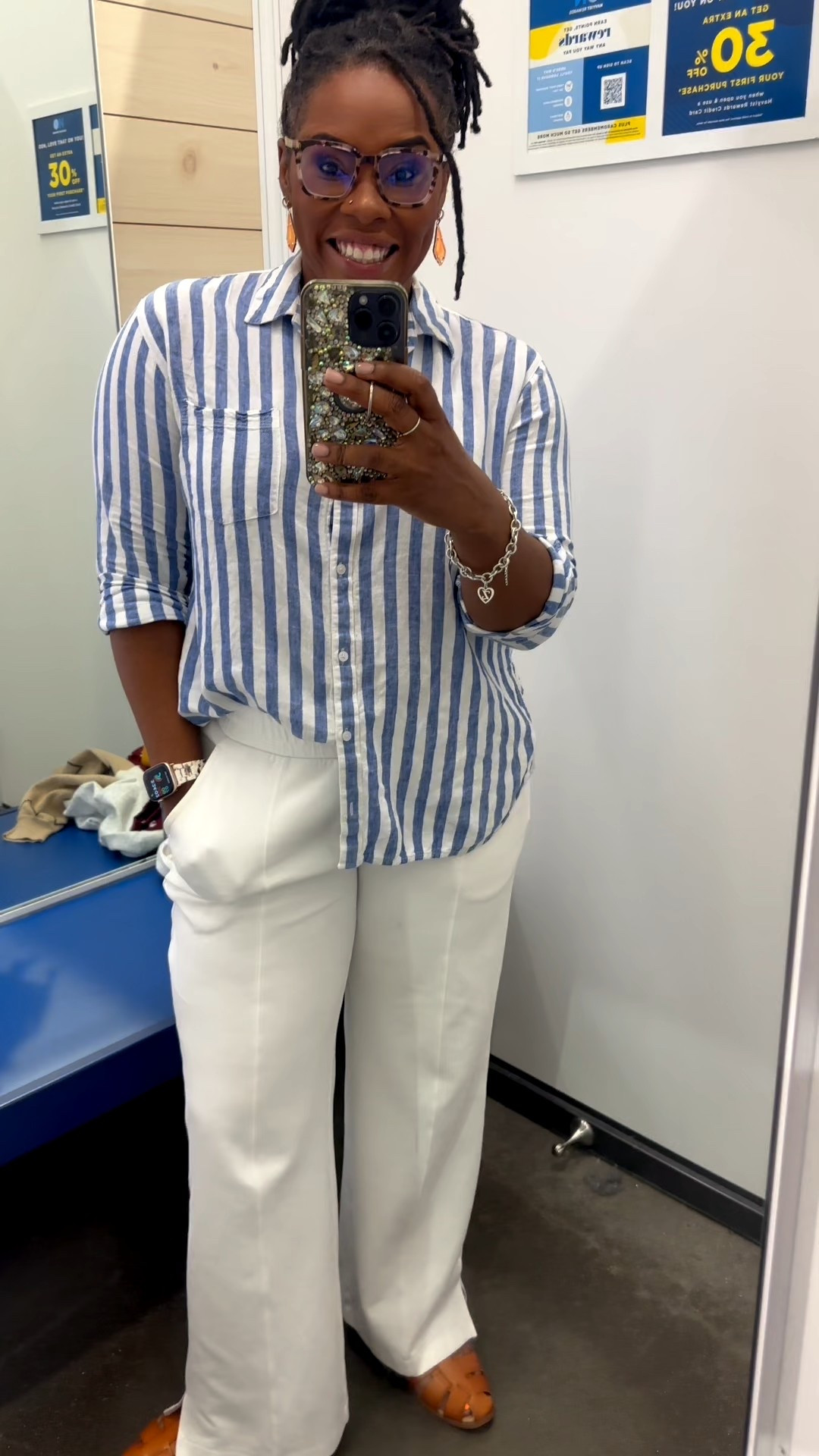 Two moods, one commute 👩🏾‍💼✨ Wide leg for all-day comfort, skinny for sleek on-the-go vibes. Old Navy really said business casual doesn’t have to be boring 🙌🏾 Which team are you—comfort chic or classic sleek?

#LTKStyleTip #LTKFallSale #LTKWorkwear