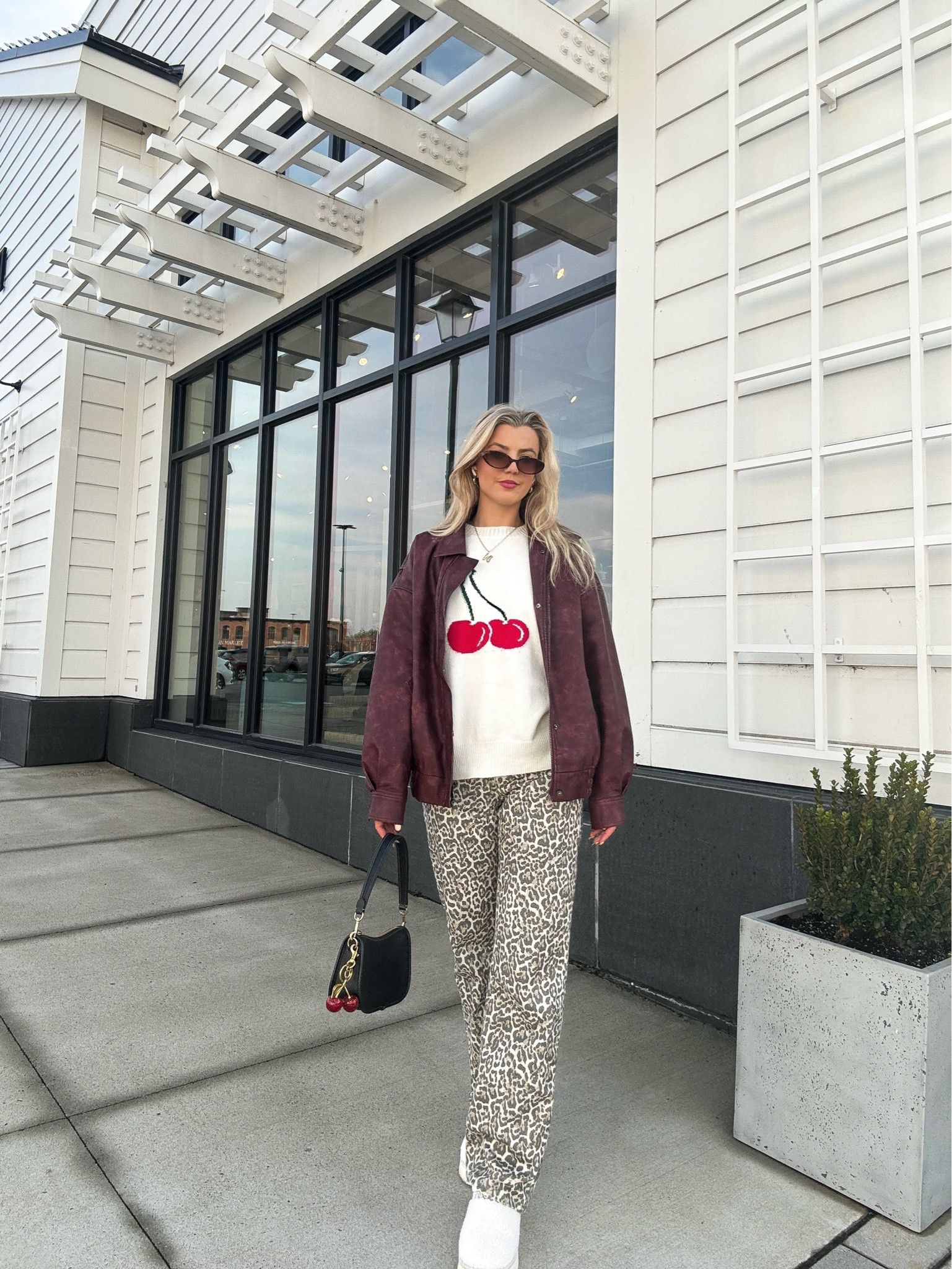 burgundy leather jacket & cherry graphic knit sweater + leopard print pants ❣️

PRINCESS POLLY CODE: NELA

outfit inspo,
Cool girl outfits,
It girl outfits
Street style