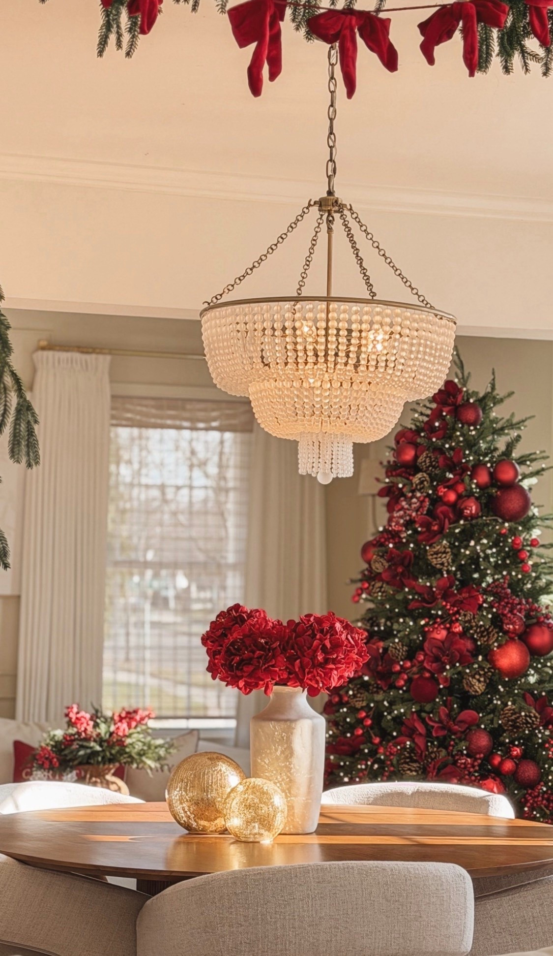 Christmas decor, red Christmas decor 