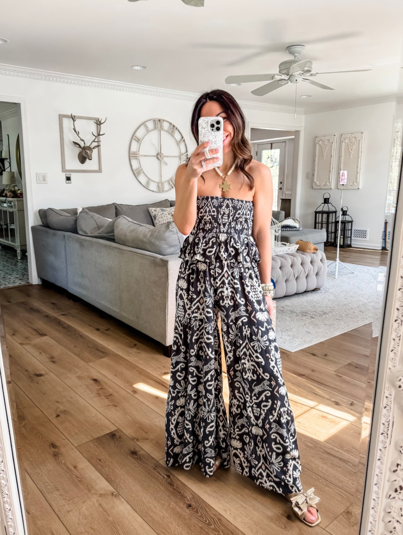 Small short pants. Small tube top.



#LTKPetite #LTKOver40