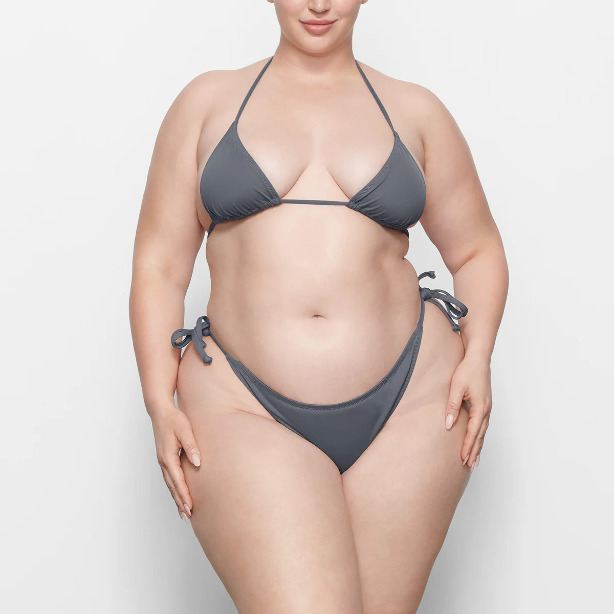 SWIM TRIANGLE TOP | SKIMS (US)