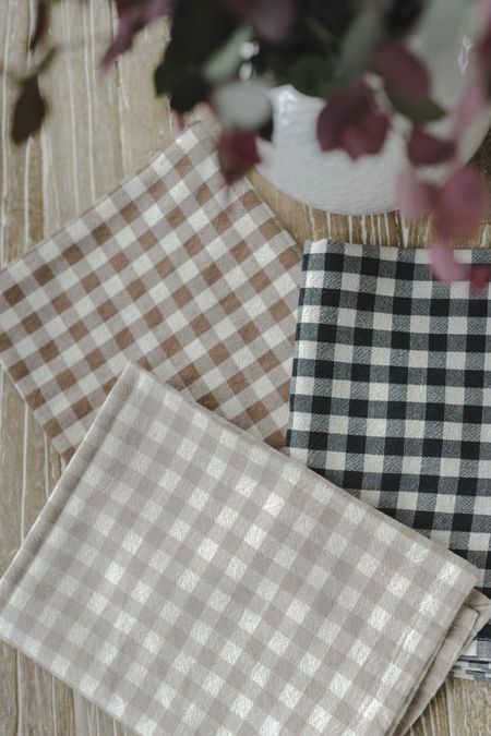 Checked tea towel set from Shoppe Cooper at Home

For more home decor finds head to shoppe.cooperathome.com

#LTKhome #LTKunder50