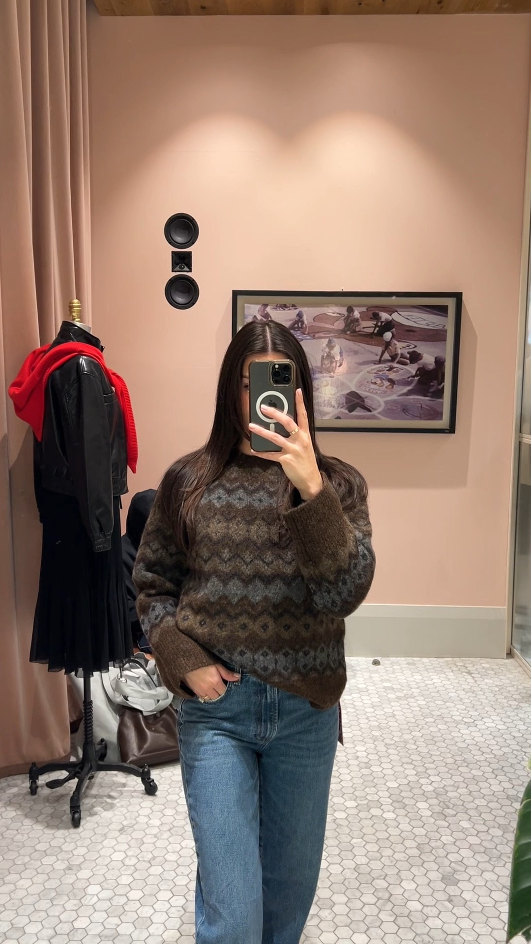 so many cute fall sweaters/jeans at aritzia and Simon’s! #LTKStyleTip

#LTKSeasonal