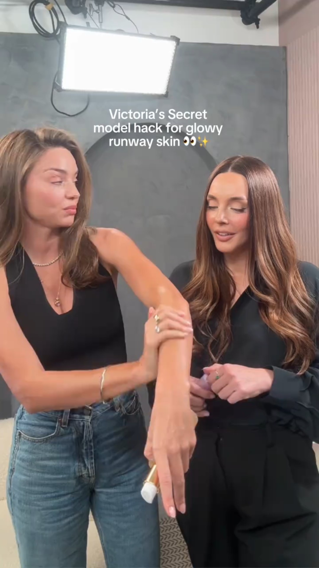 Miranda Kerr’s secret to glowy skin ✨

#LTKBeauty