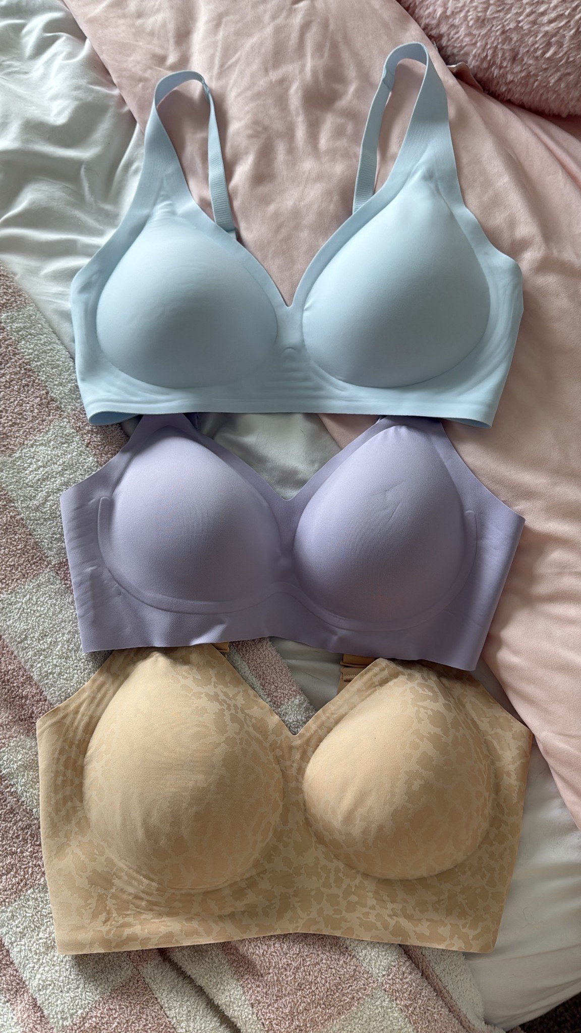 Seamless bras that are a must have & currently on sale

#LTKSaleAlert #LTKgrwm #LTKootd