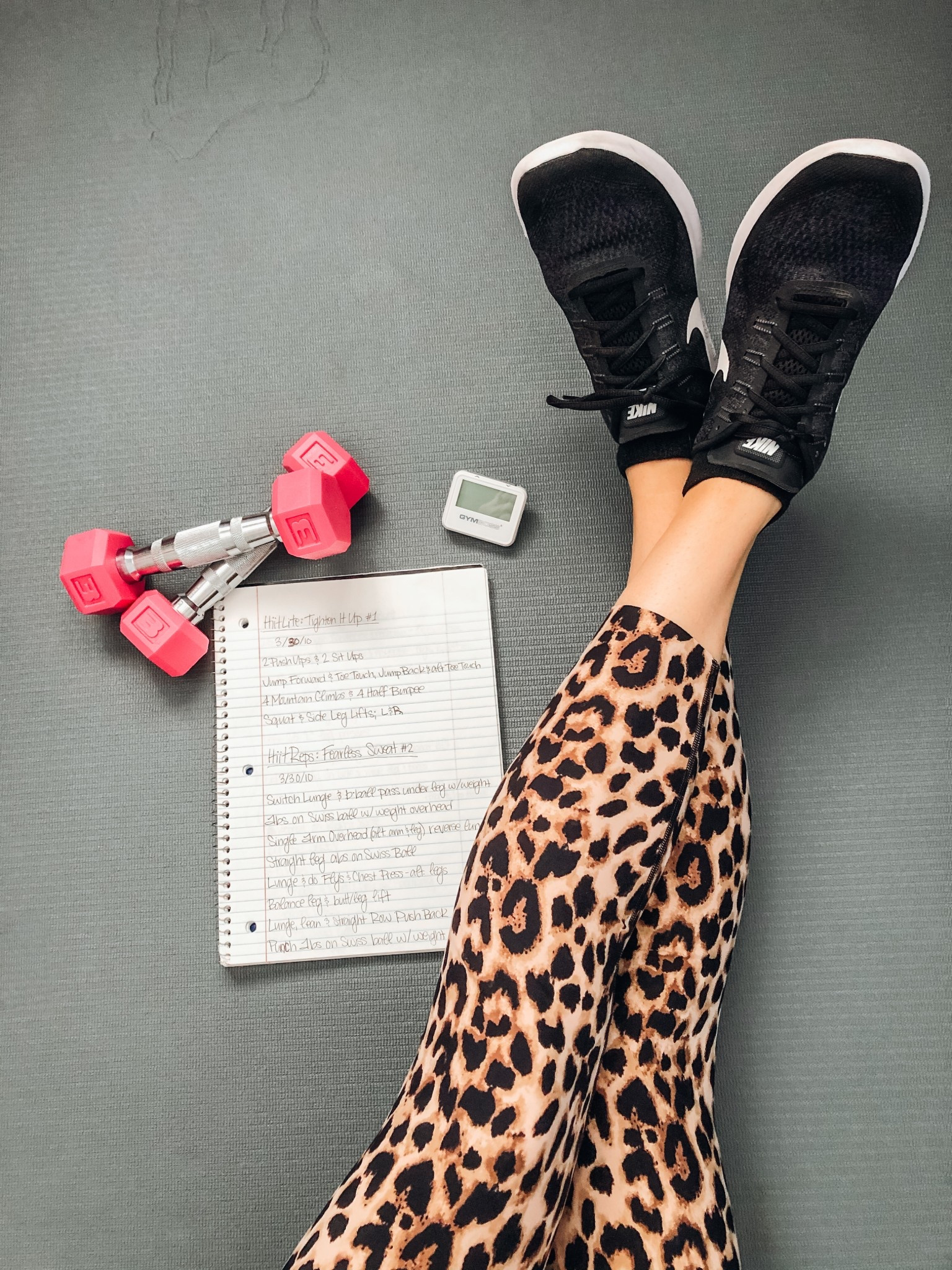 Home workouts 💦

Weights, running shoes, yoga pants, workout mat, treadmill, stationary bike, timer.

#LTKActive #LTKHome #LTKSaleAlert