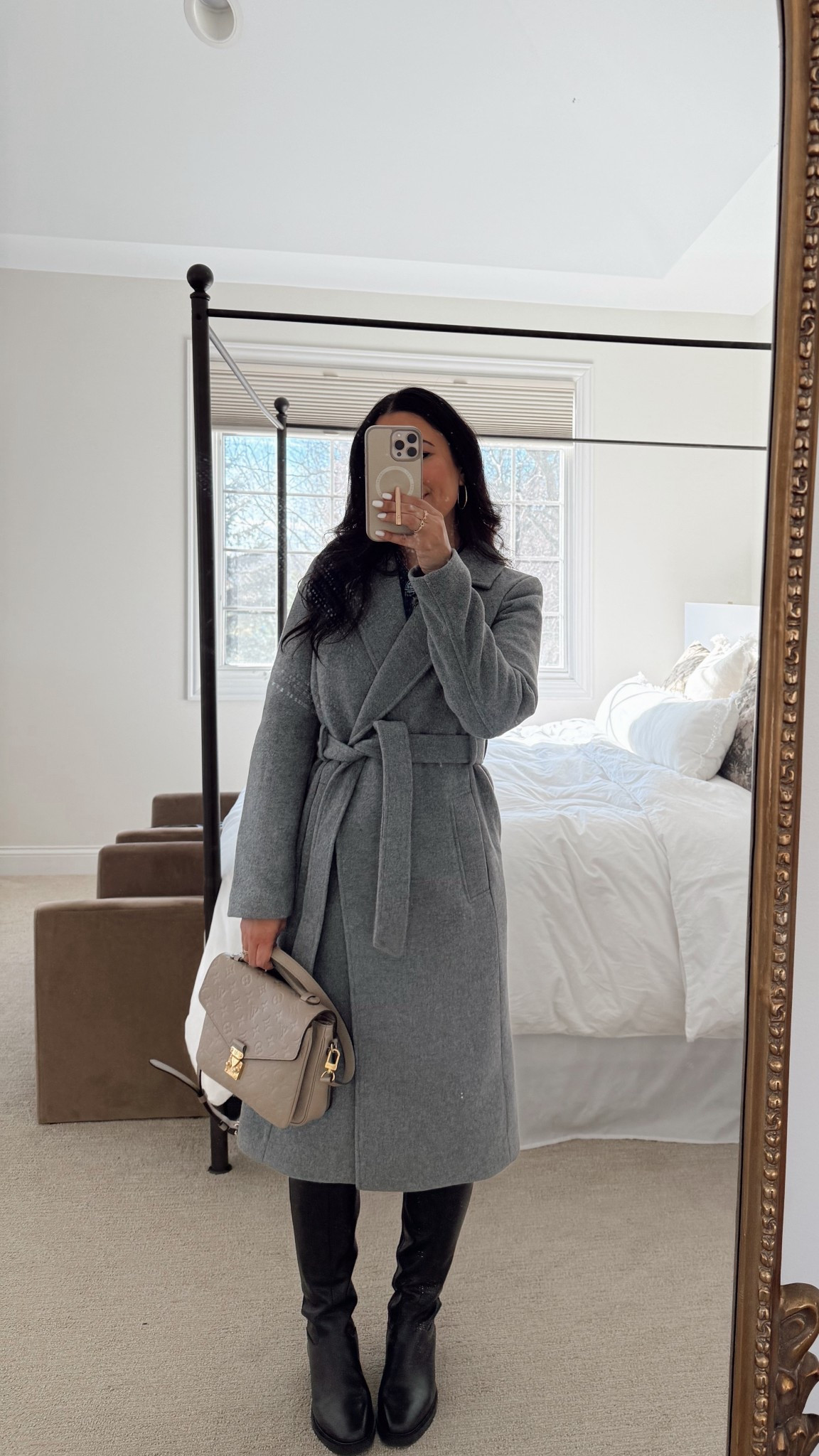 Winter Coat I love and have had for years!

H&M 

#LTKSeasonal #LTKFindsUnder50 #LTKTravel