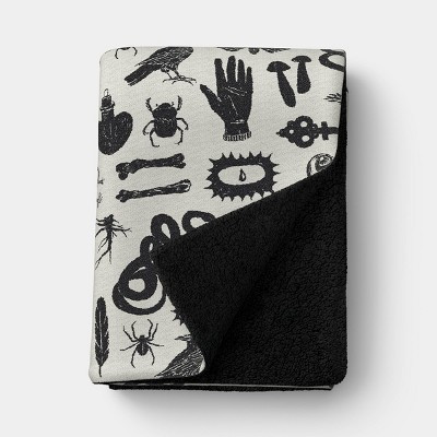Halloween Throw ivory/black - Threshold™ | Target