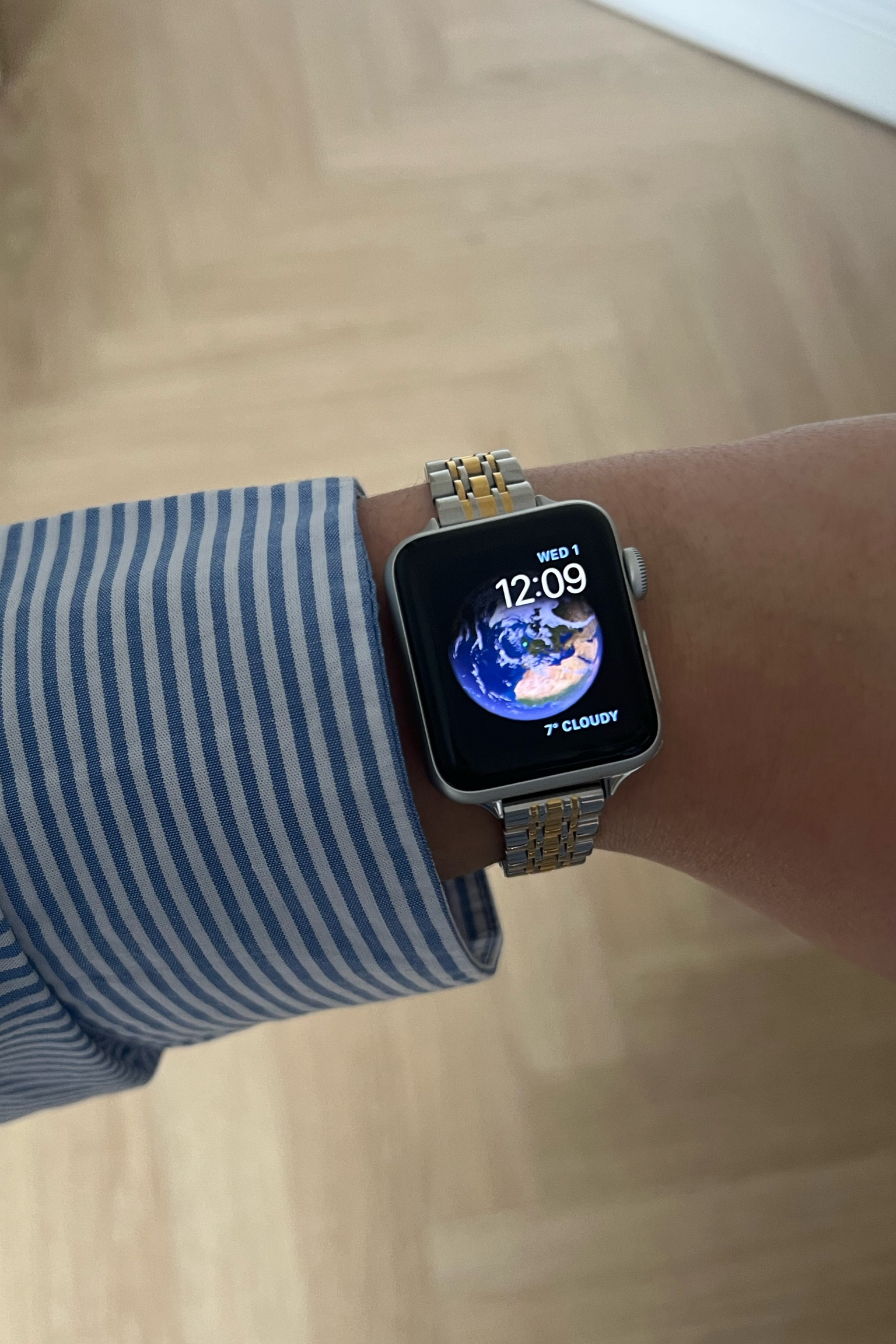 The perfect wrist strap for your Apple Watch exist✨🤌🏼🎀 #applewatch 

#LTKFind #LTKunder100 #LTKstyletip