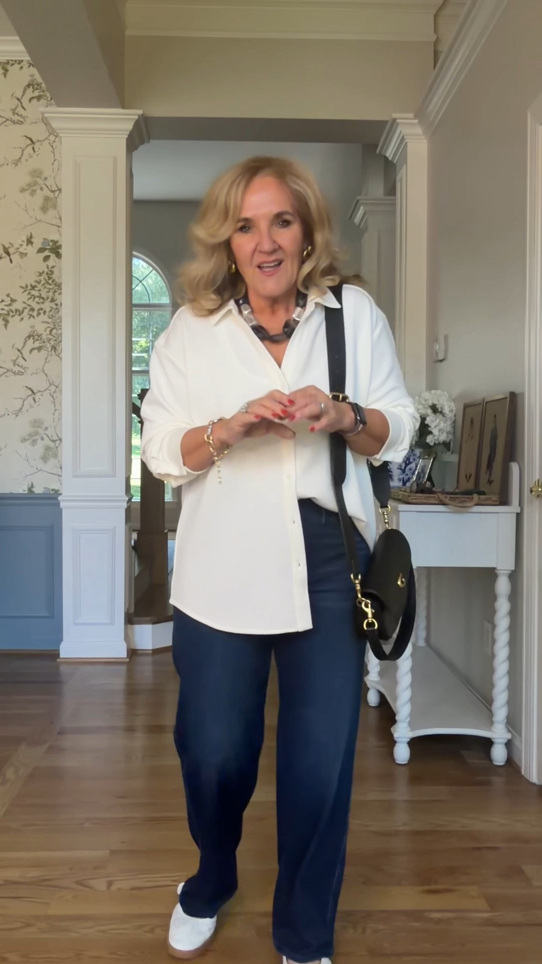 What we are wearing this week 
Track pants med 
White Oxford small
Linen pants medium size
White cardigan medium size 
Knit pull on denim 1.0 short 
Spanx Knit button down medium
Don’t miss the accessories 

#LTKOver40 #LTKootd #LTKPetite

#LTKSaleAlert