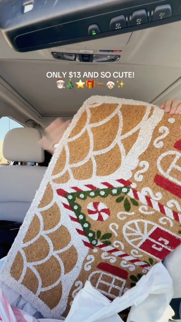 This Christmas door mat is only $13 and SO CUTE!!!!🎄🎅🏼🤶🏻

#LTKHome #LTKSeasonal #LTKHoliday