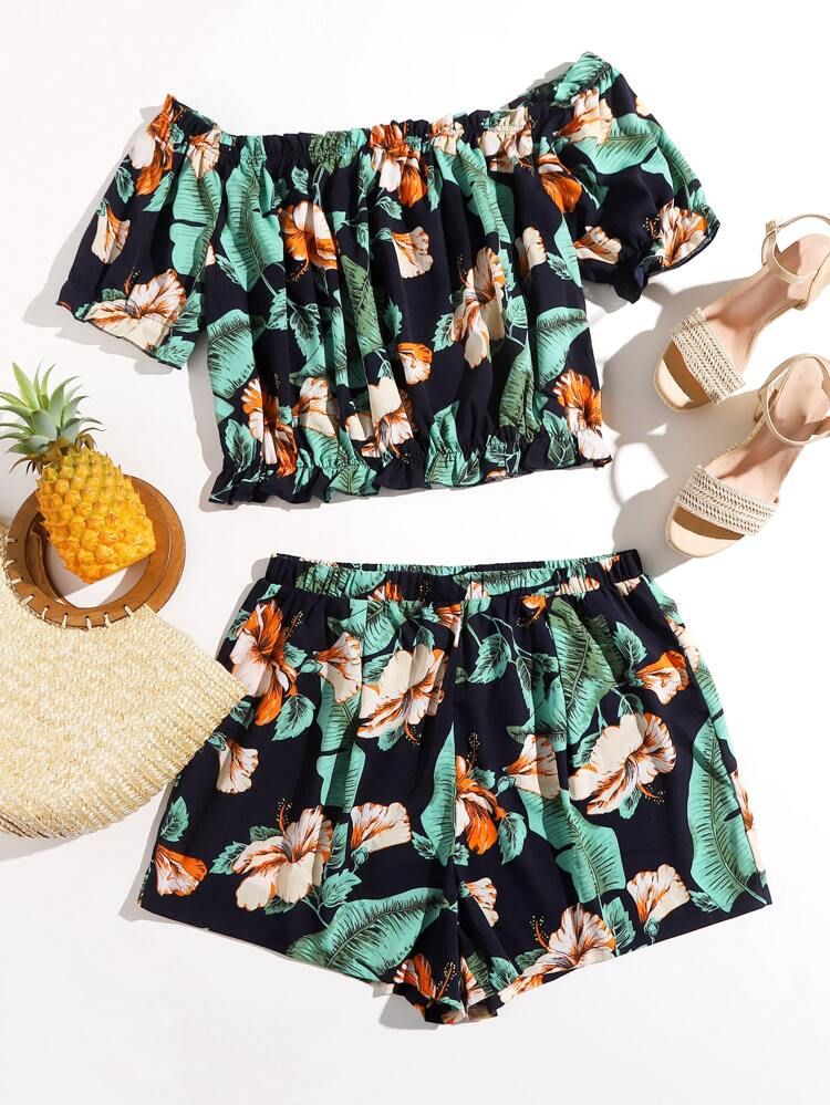 SHEIN Plus Tropical Print Ruffle Trim Crop Top & Shorts Set | SHEIN