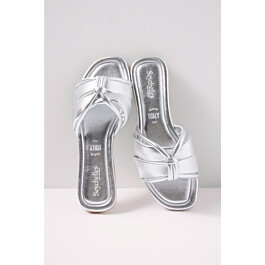 Shades of Cool Sandal | Evereve