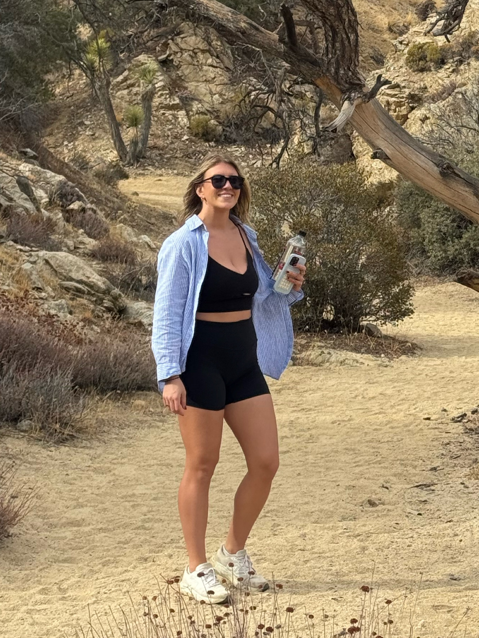 Hiking outfit #aloworkout

#LTKFitness #LTKFindsUnder100 #LTKActive
