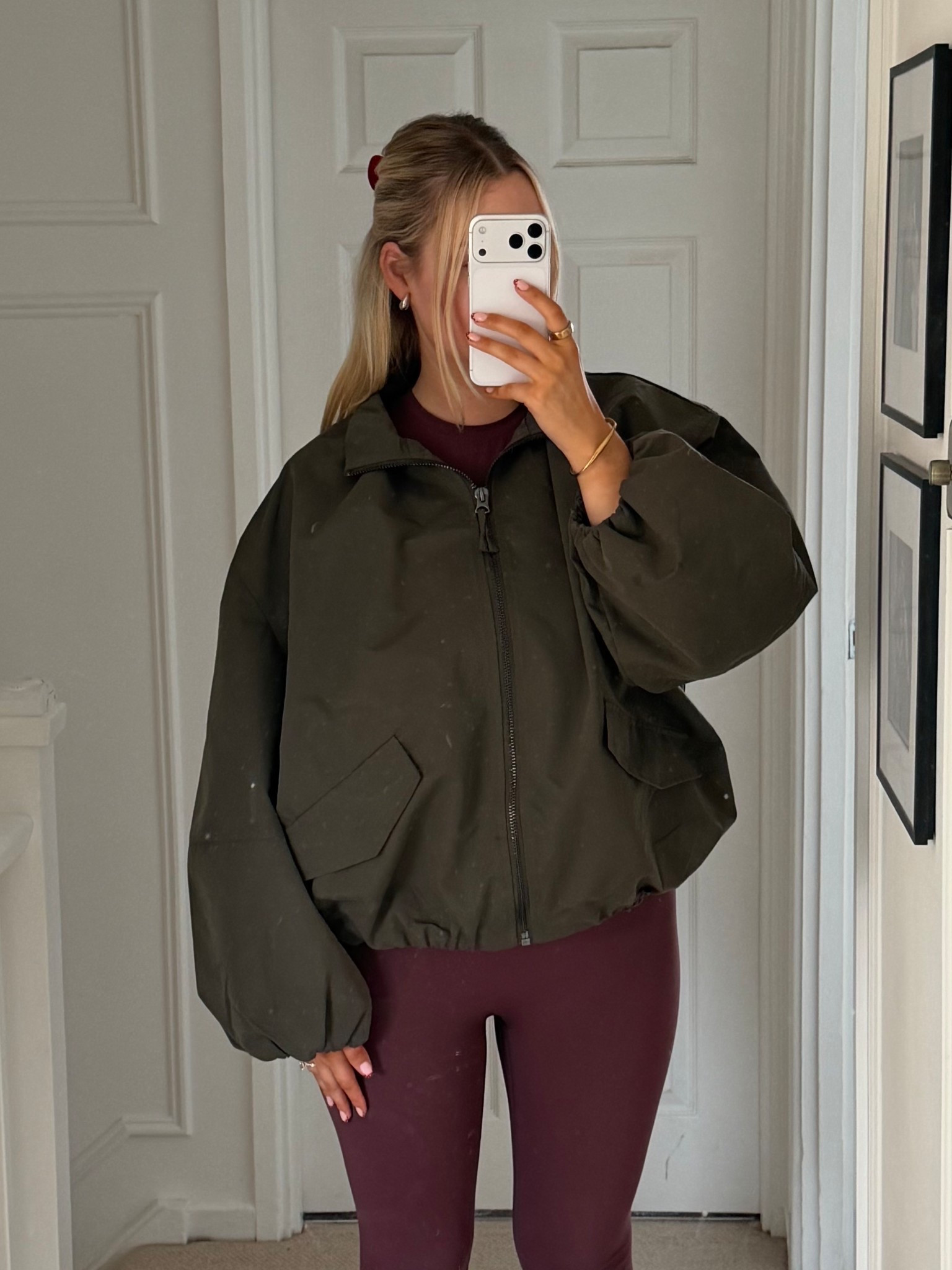 The most perrrrrfect on the go jacket. Will be wearing for errands, soft play, to and from the gym, pretty much h anything but it’s perfect over a workout set🤍

#LTKmomlife #LTKActive #LTKootd