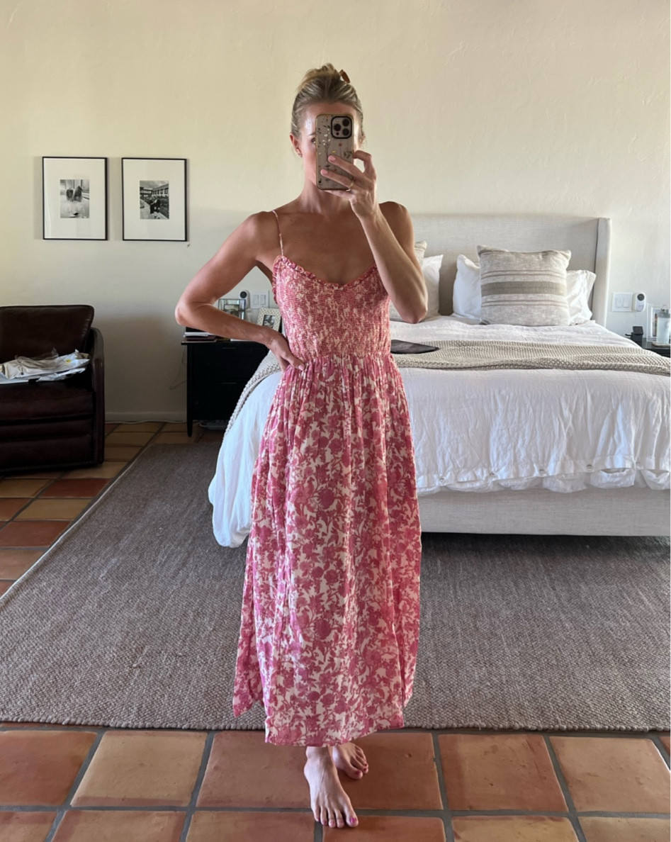 Nordstrom free people sweet nothings maxi dress in size small

Beautiful formal maxi dress in pink, also comes in green and “tea”. Casual dress / comfortable / flattering / post partum dress / spring or summer / vacation outfit / lightweight dress 



#LTKWedding #LTKTravel #LTKSeasonal