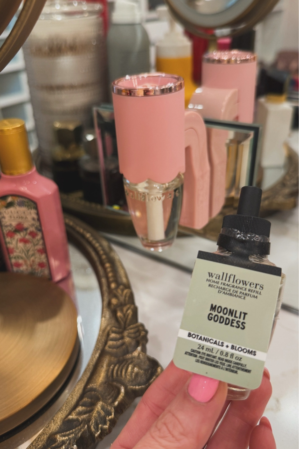 Found my new favorite Bath & Body works scent 😍 this smells so good! This scalloped wallflower wall plug also looks so cute on my vanity 💖 I added some of my other favorite home fragrances as well!

#LTKSaleAlert #LTKHome