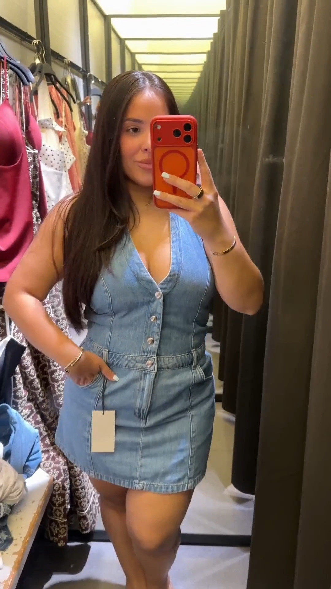Come shopping with me at Zara 🤍✨

Trying on all the summer pieces so you don’t have to. From effortless everyday outfits to vacation-ready dresses and trendy denim finds, Zara is definitely coming through this season.

Which look is your favorite? 👀

#LTKootd #LTKvlog #LTKMidsize