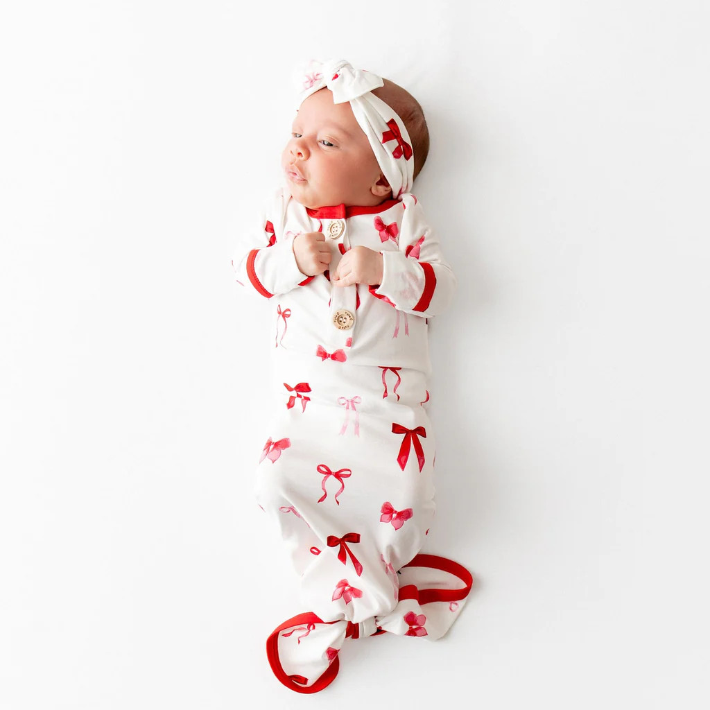 Knotted Gown with Bow Set in Small Love Bow | Kyte Baby