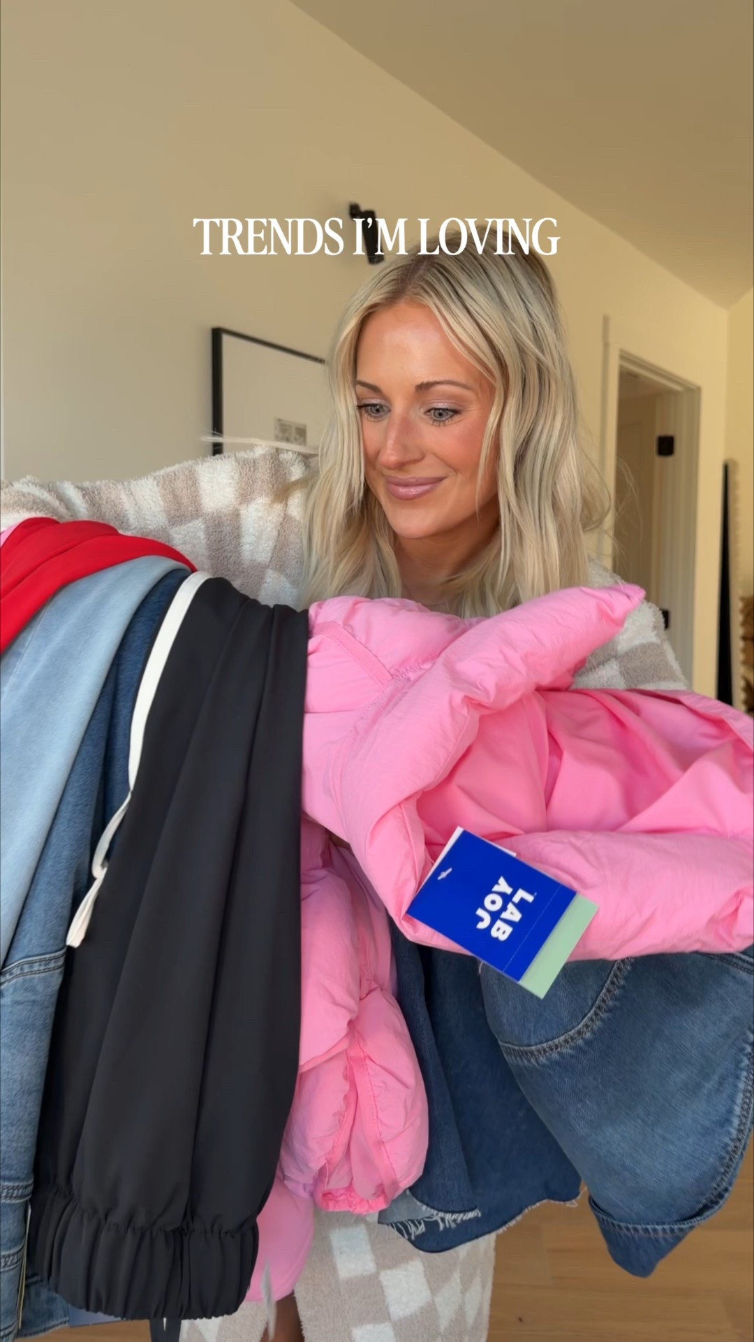 Trends I’m Loving (as a mom who dresses for real life!) 

#LTKmomlife #LTKgrwm #LTKFindsUnder50