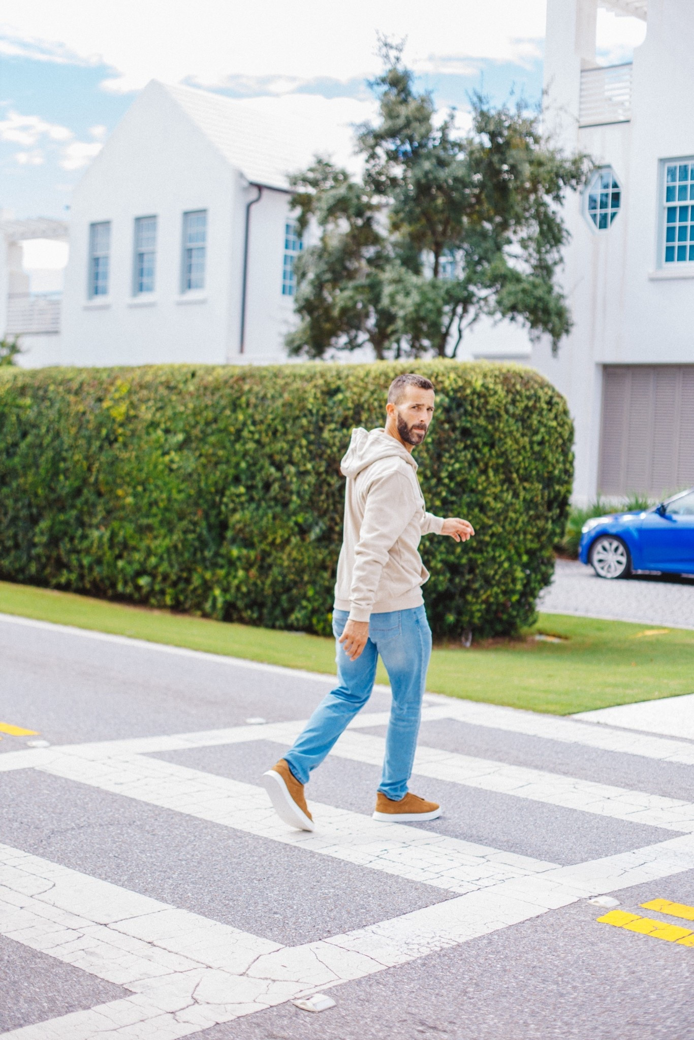 Men’s fall neutral zip up jacket, jeans, and sneakers

#LTKMens #LTKOver40 #LTKStyleTip