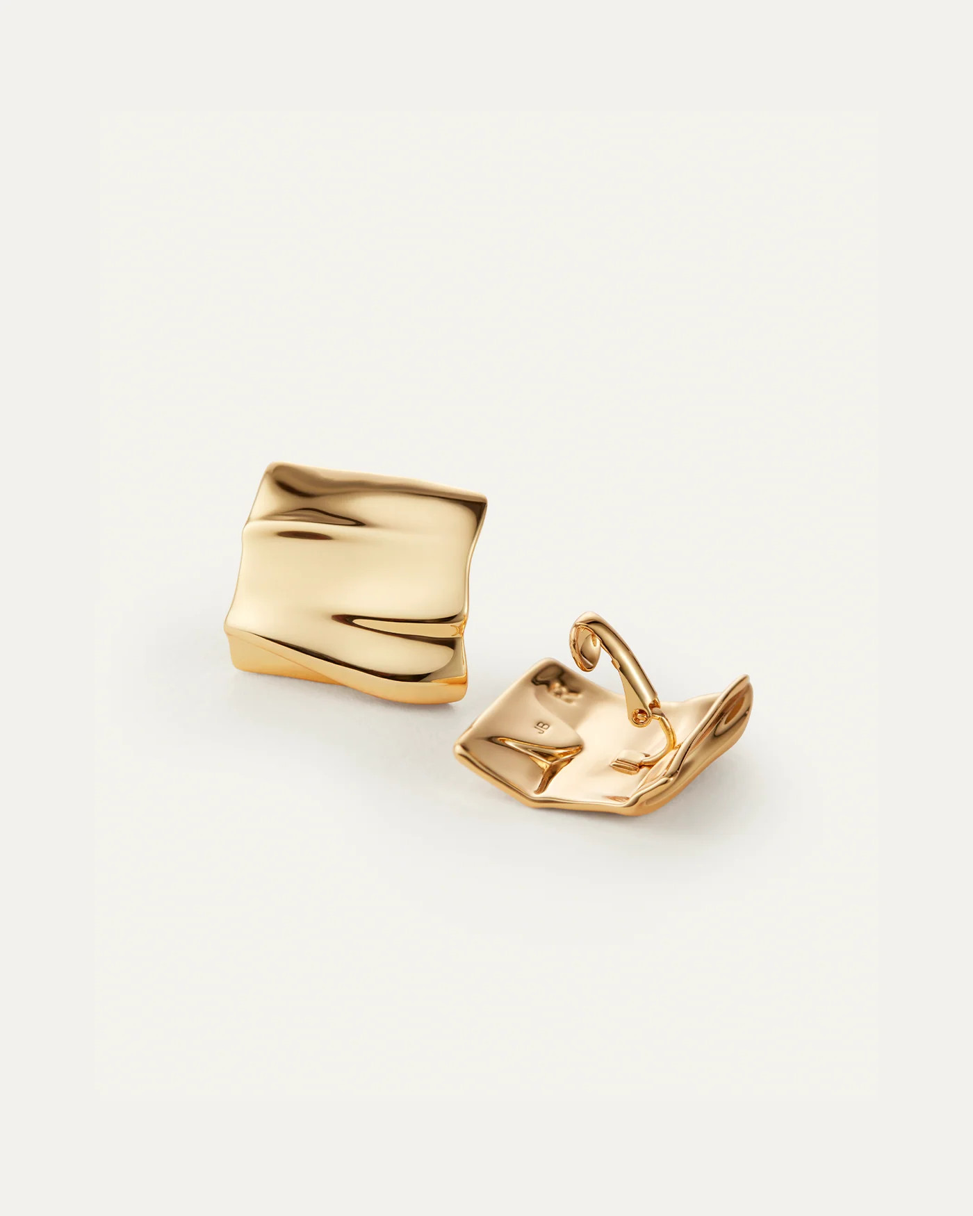 Sundra Clip On Earrings | Jenny Bird (US)