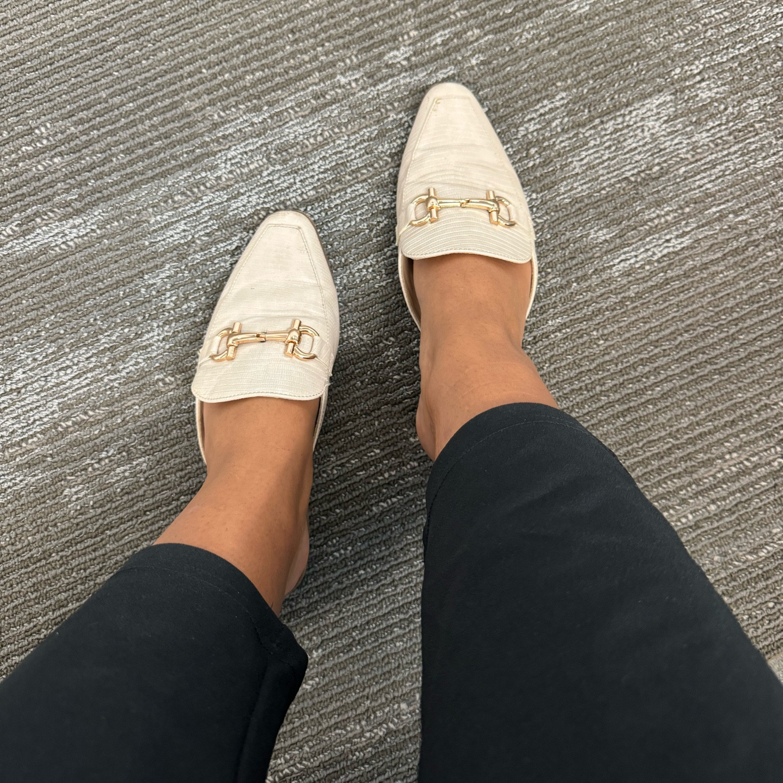 Cute, comfy, work shoes🩷

#LTKFindsUnder100 #LTKShoeCrush #LTKU