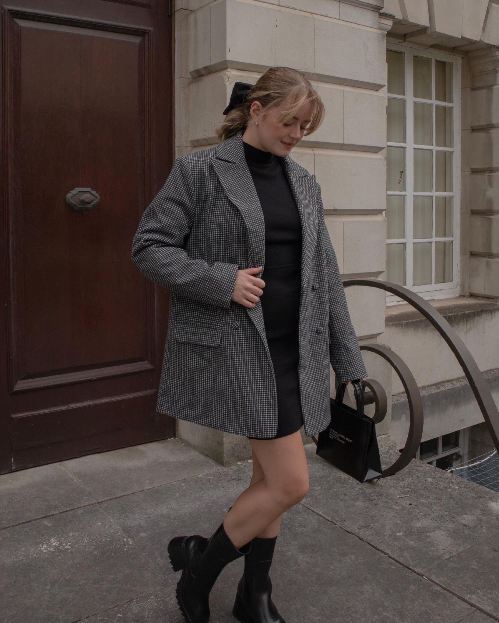 High necklines and oversized blazers make for perfect autumn staples 

#LTKeurope #LTKstyletip #LTKSeasonal