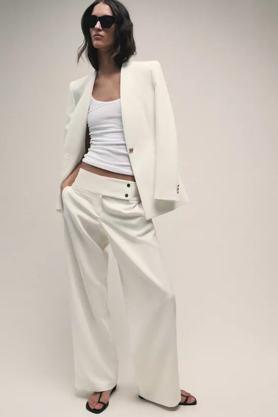 LOW-RISE STRAIGHT LEG PANTS | Zara Canada