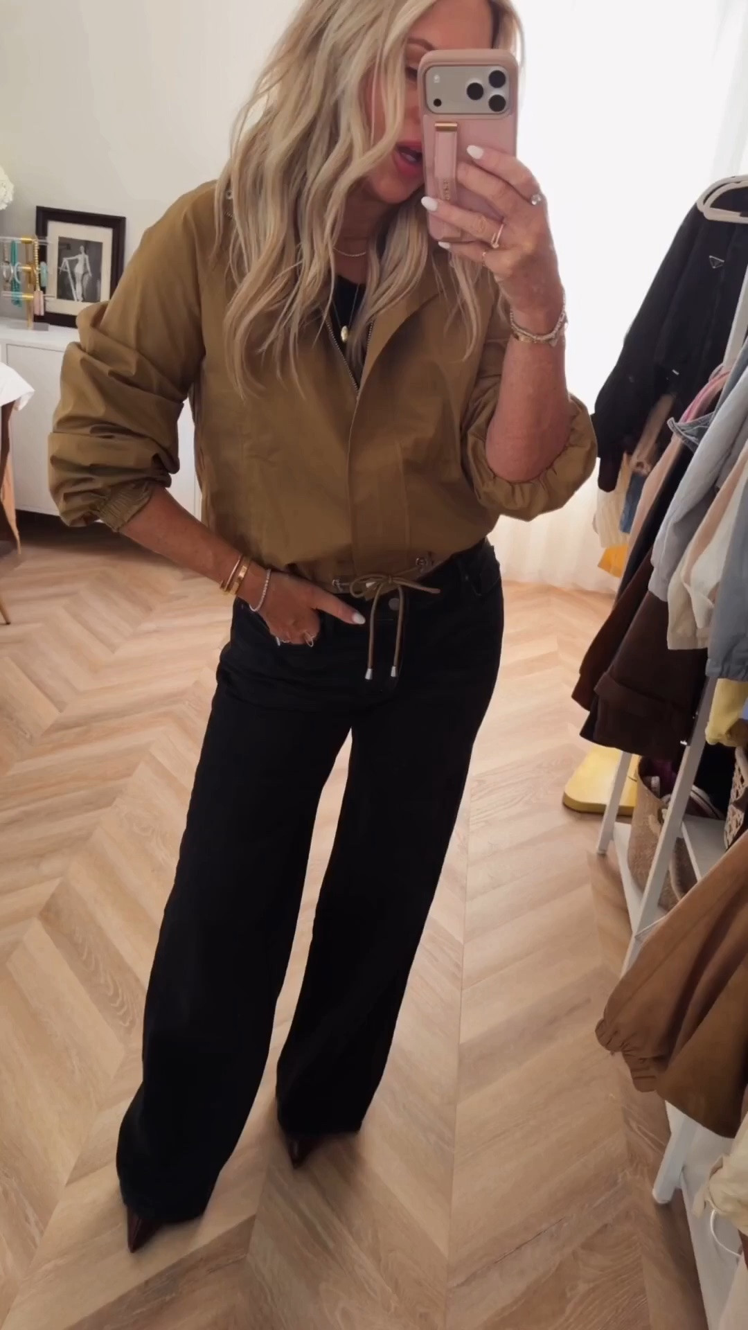 Fall favorites🤎🍂🤌🏼!! Dark denim ✨ -sized up for baggier fit but also got my tts for a more regular fit! Underrated and so good! Great for my tall girlies too ! 

Denim. Fall style. Fall outfits.

#LTKSeasonal #LTKSaleAlert