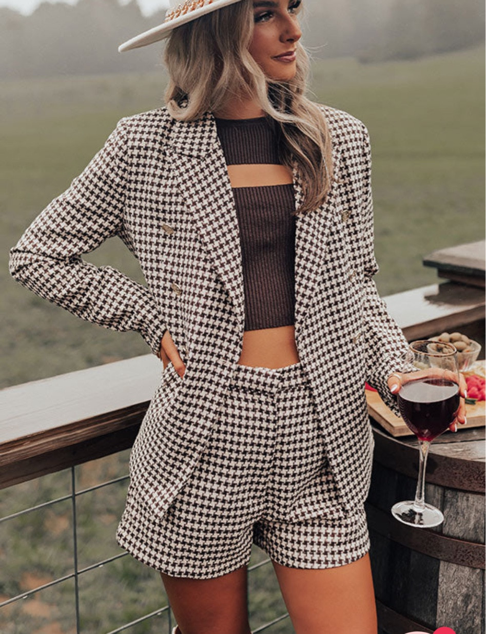 I am a sucker for a matching set!! All the work is done!🤣 Houndstooth blazer and short set!

#LTKstyletip #LTKworkwear #LTKSeasonal