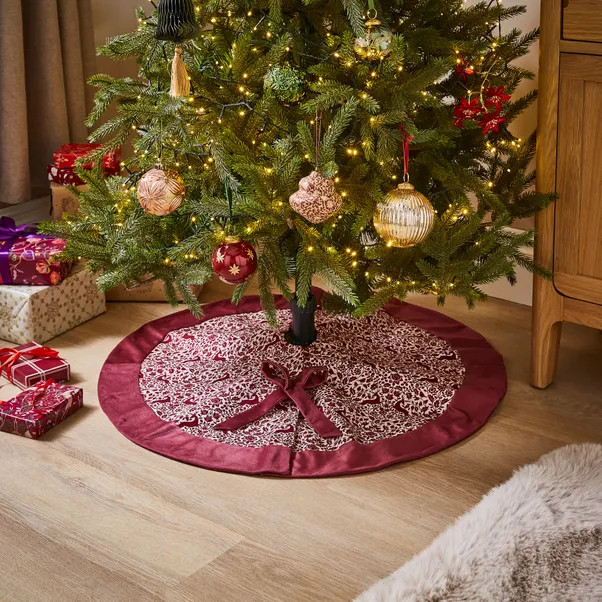 Heritage Print Fabric Tree Skirt | Dunelm