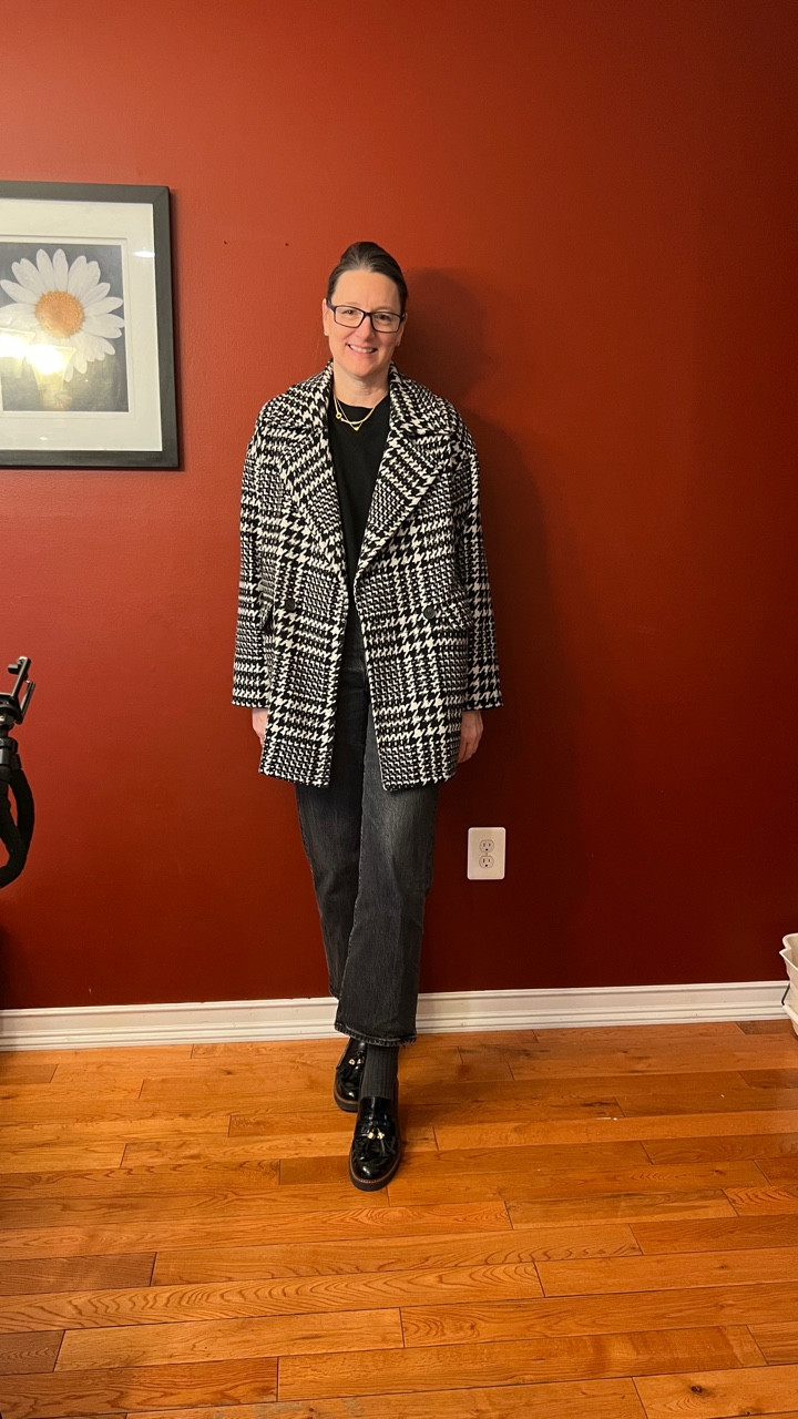 Back in black! After enjoying the long weekend out of town today’s work look was a typical Monday look … even though it is Tuesday. Monotone black for the win. #whatiworetowork #workattire #ootd #workstyle #casualworkwear

#LTKWorkwear #LTKootd #LTKOver40