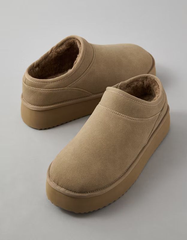 AE The Hangout Slip-On Slipper | American Eagle Outfitters (US & CA)